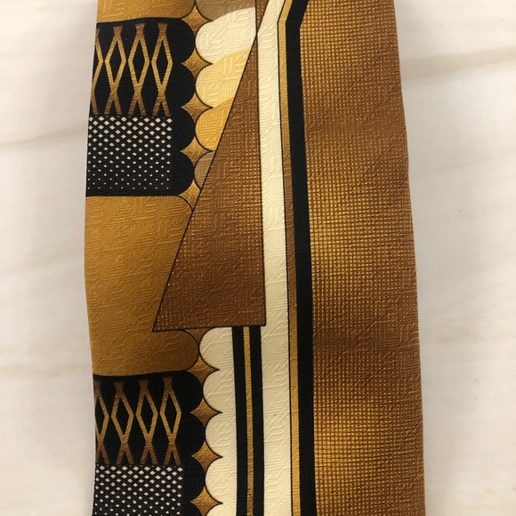 Pierre Balmain Tie - Picture 3 of 3